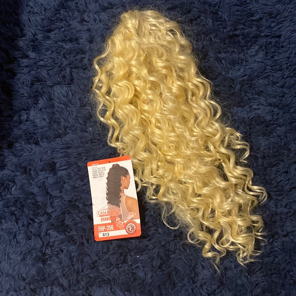 Casablanca drawstring clip in poneytail